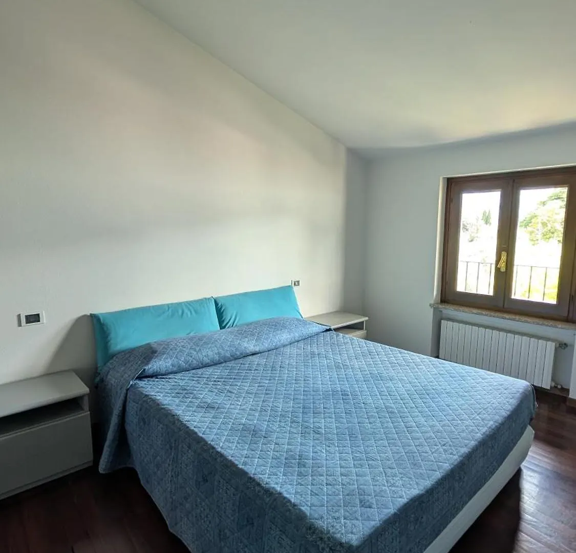Attico Vittoria Villa Marone Feriehus